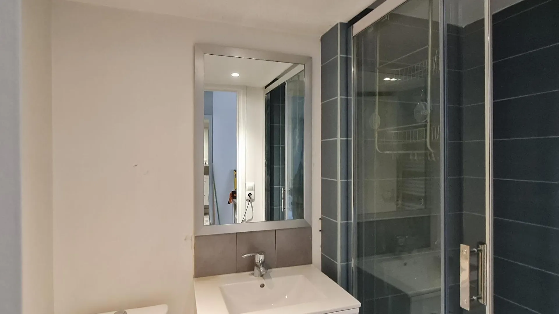 Apartment Cosy Et Fonctionnel, Quartier Tres Sympa *